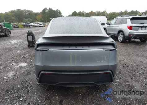 2026 Tesla Model Y Long Range Dual Motor All-Wheel Drive/Long Range Launch Series from USA, damaged, VIN 7SAYGDEE8TA395335